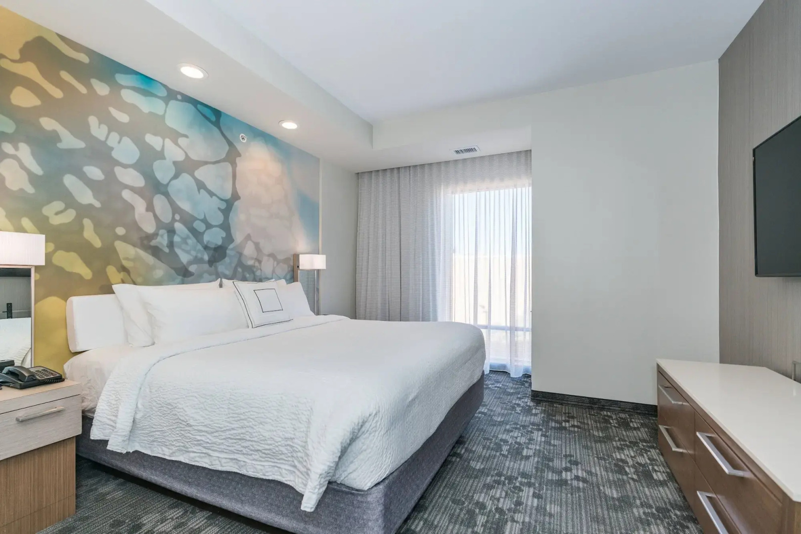 Courtyard by Marriott West Springfield