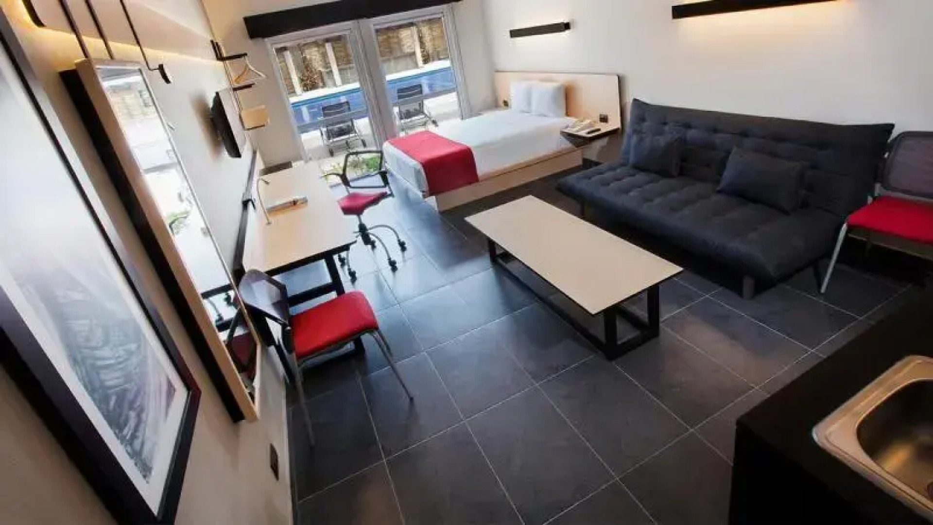 City Express Suites Cabo San Lucas