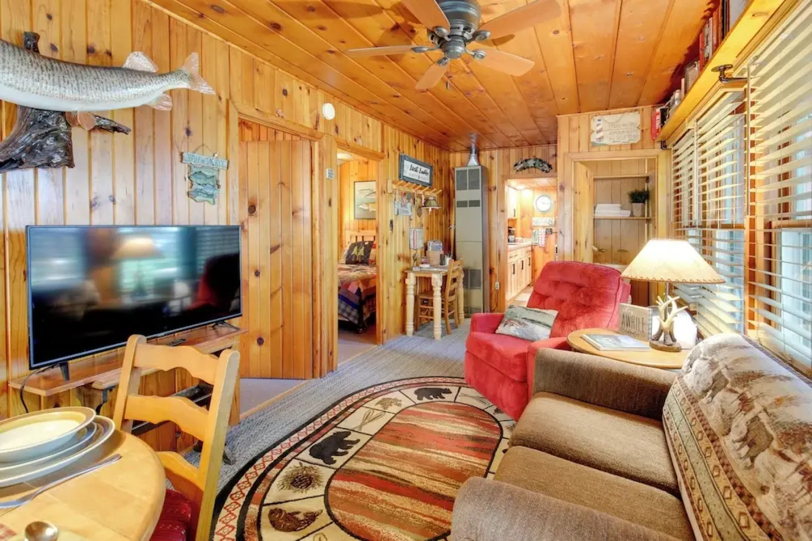 Quaint & Cozy Lake Cabin w/ Dock & Beach Access!