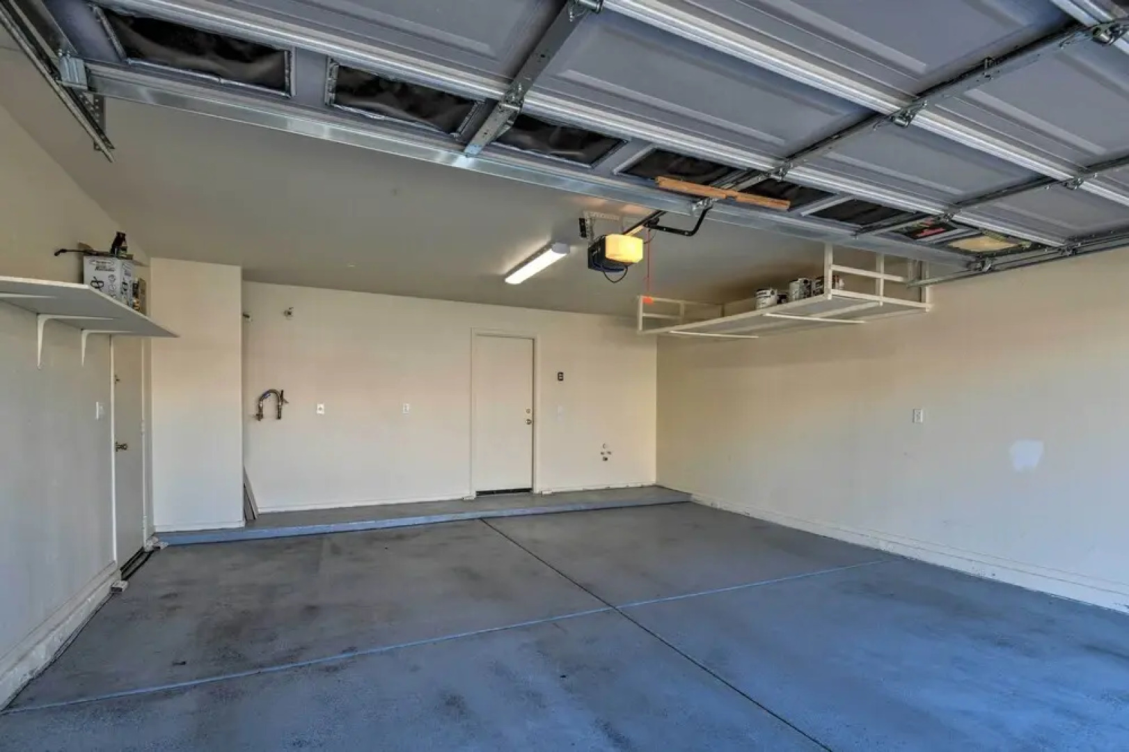 Private Pool & Hot Tub: San Tan Valley Home