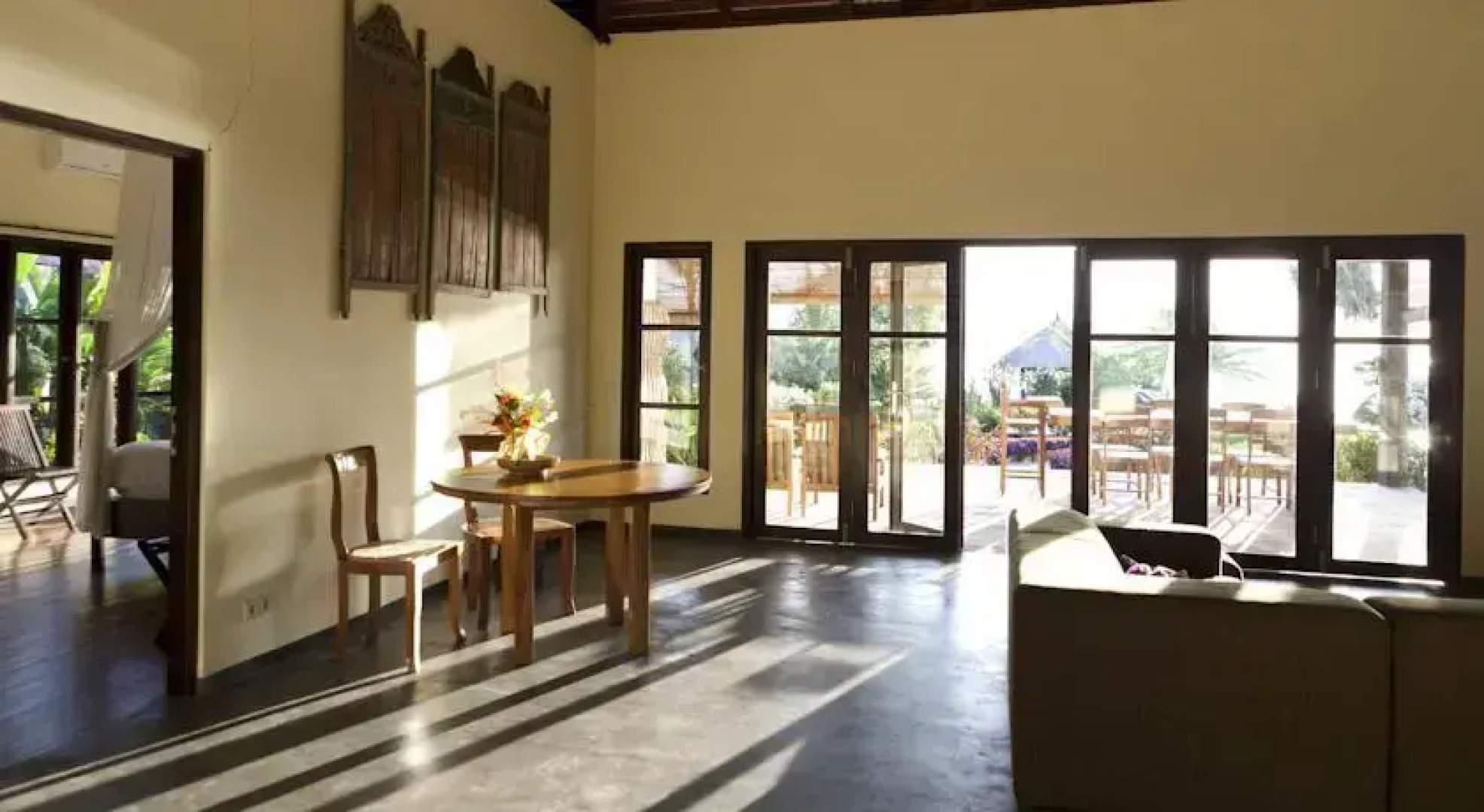 Kundalini Beach Houses