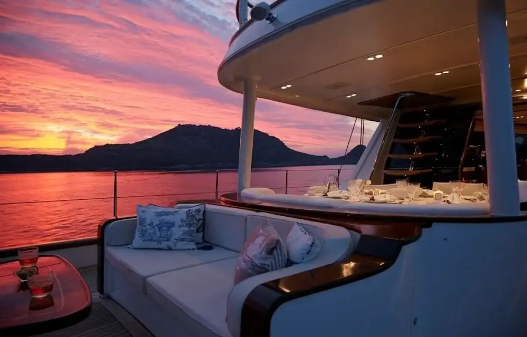 Sailing Yacht Glorious