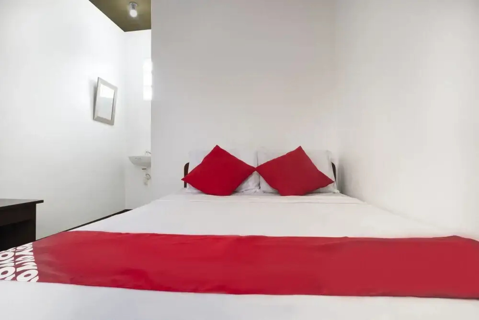 OYO 615 Cvp Hotel (Vaccinated Staff)