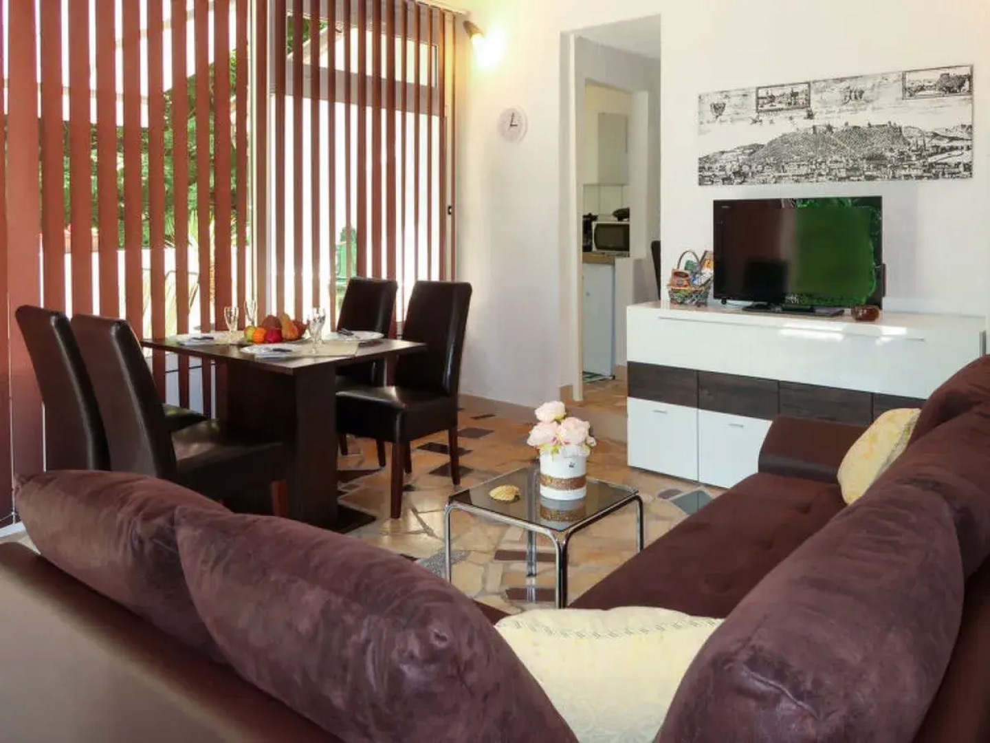 House Oscha Pöytyä