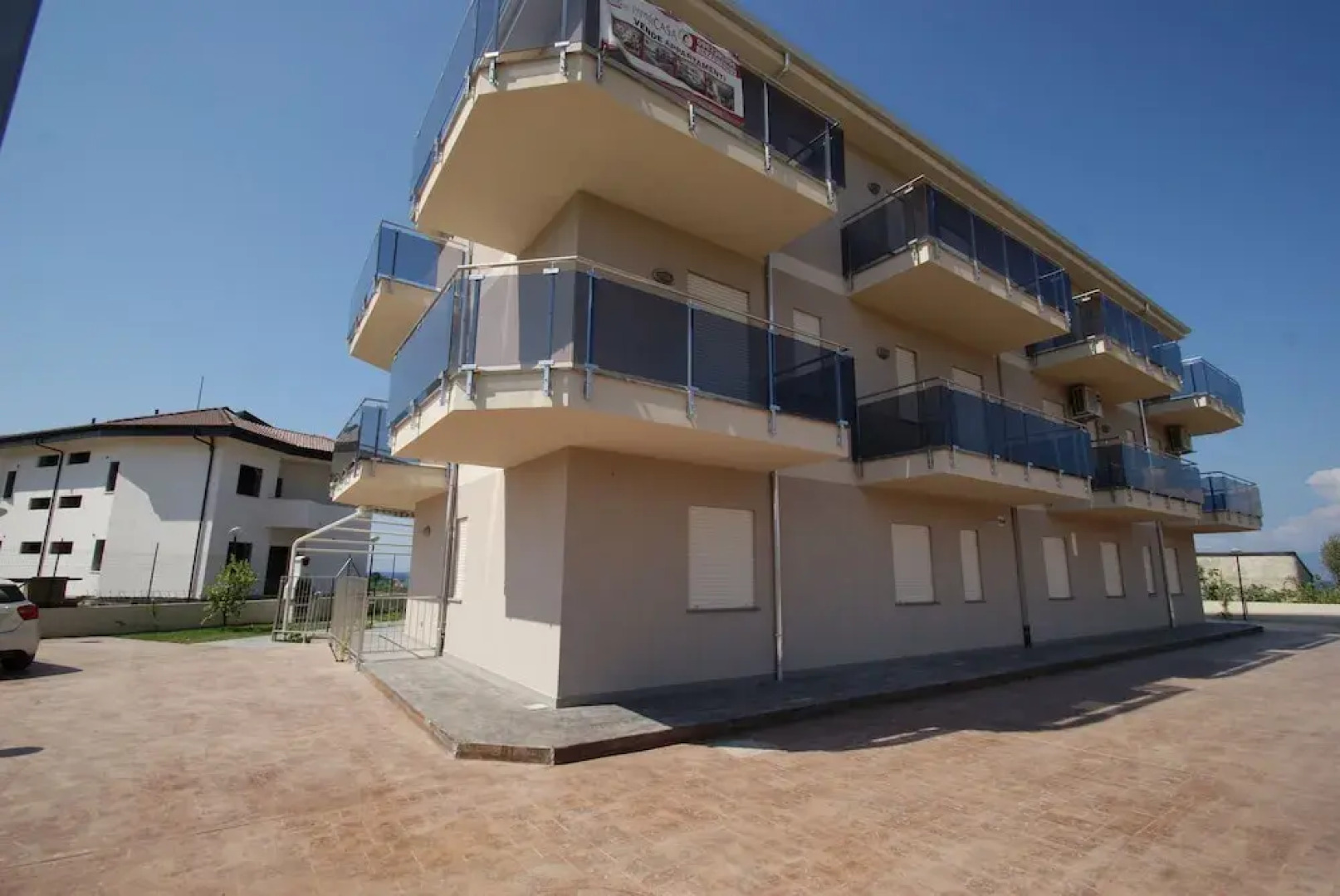 Residence Laguna Lucente