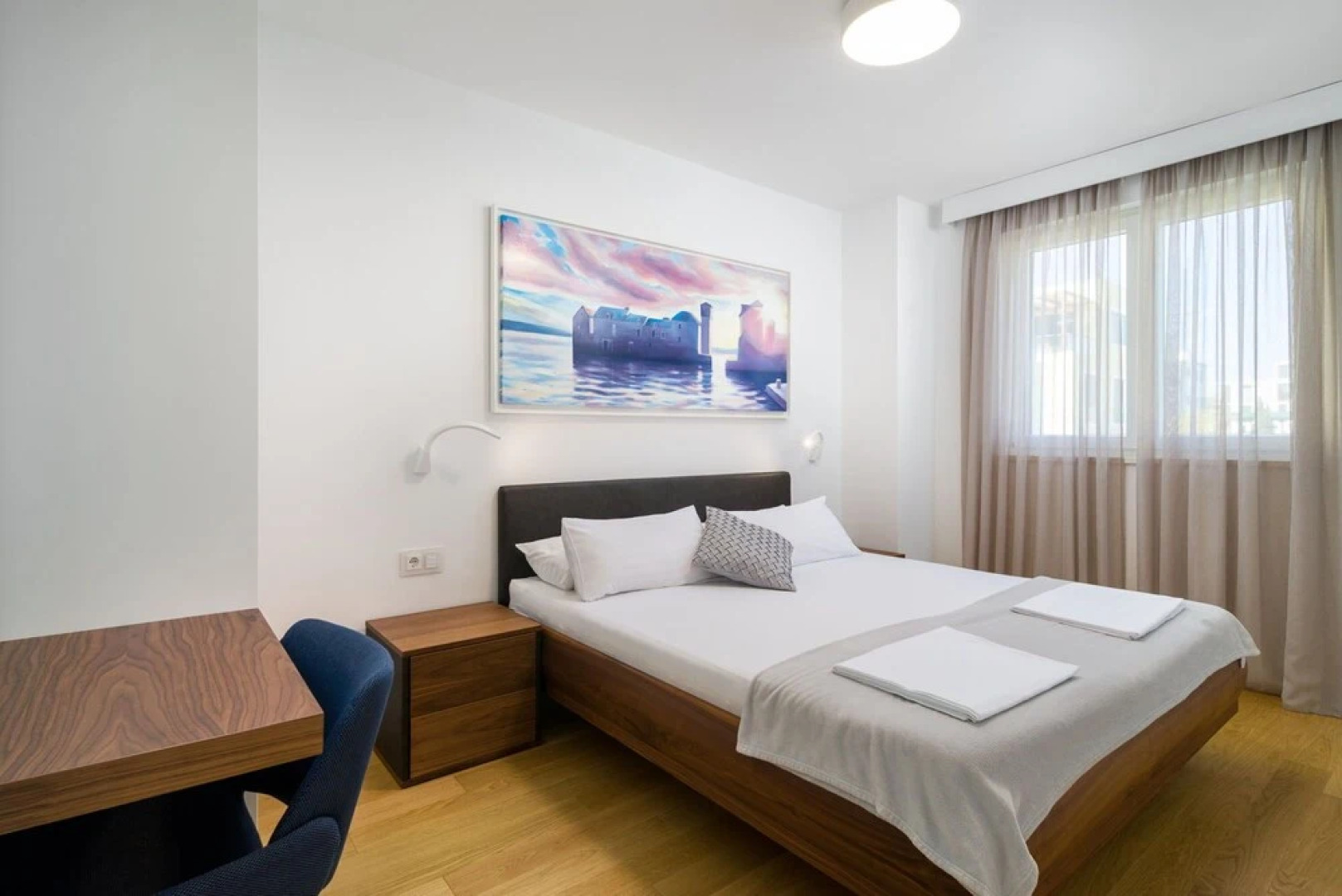 Beachfront Villa Grey Martini with Pool