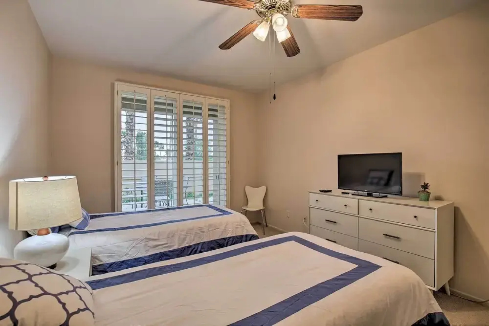 Rancho Mirage Condo w/ Mtn Views + Pool Access