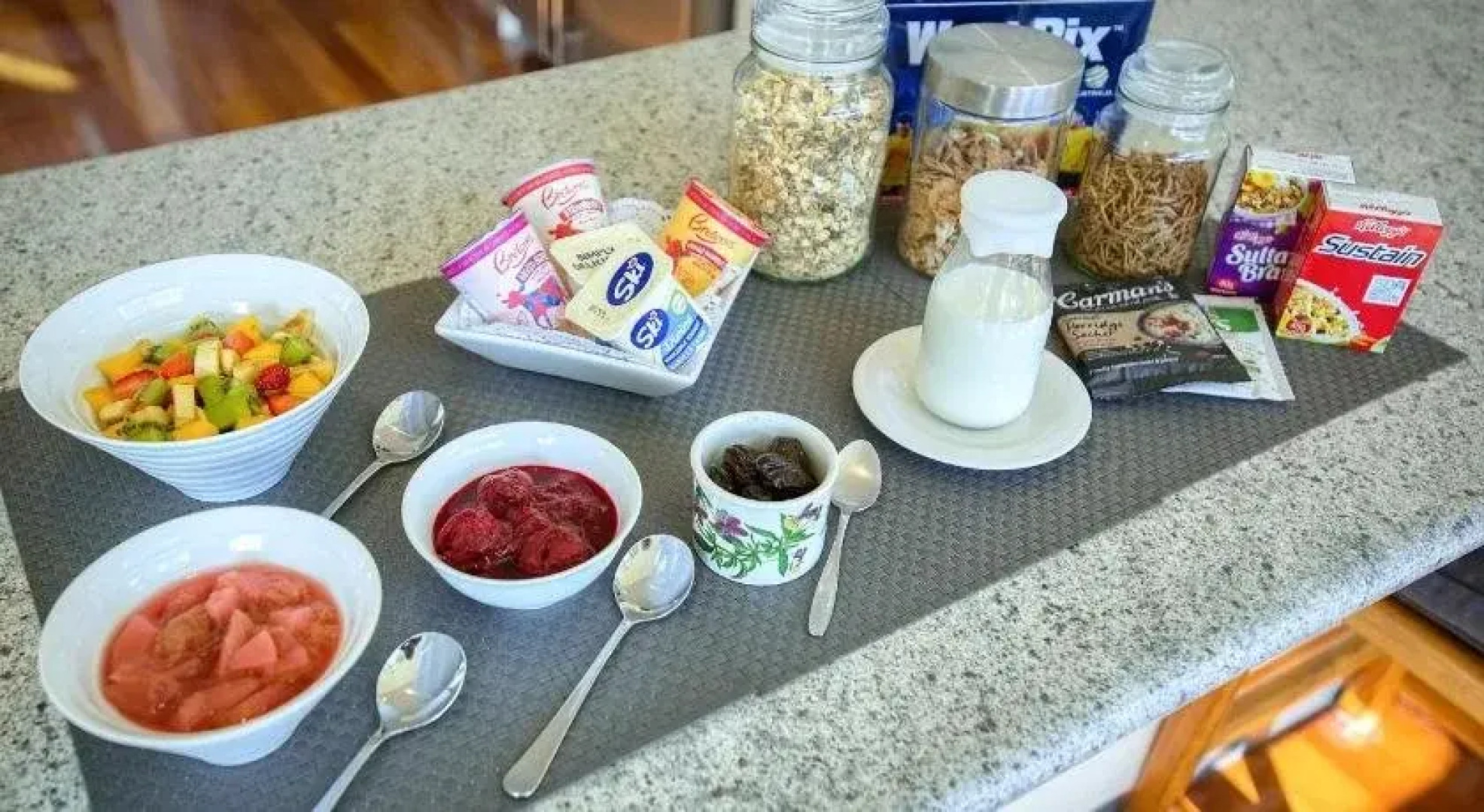 Glenelg on King Bed & Breakfast