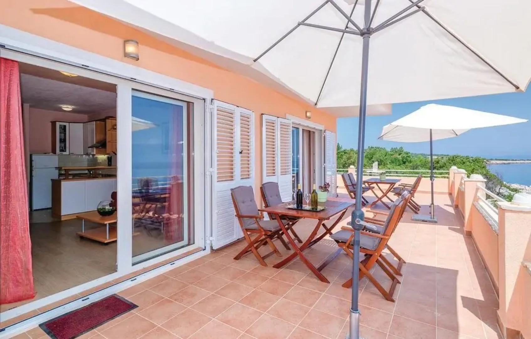 Awesome Home in Zastrazisce With Wifi and 2 Bedrooms