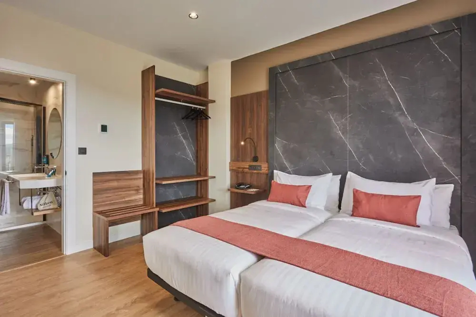 Apartamentos Silken Fontibre Iberia Spa