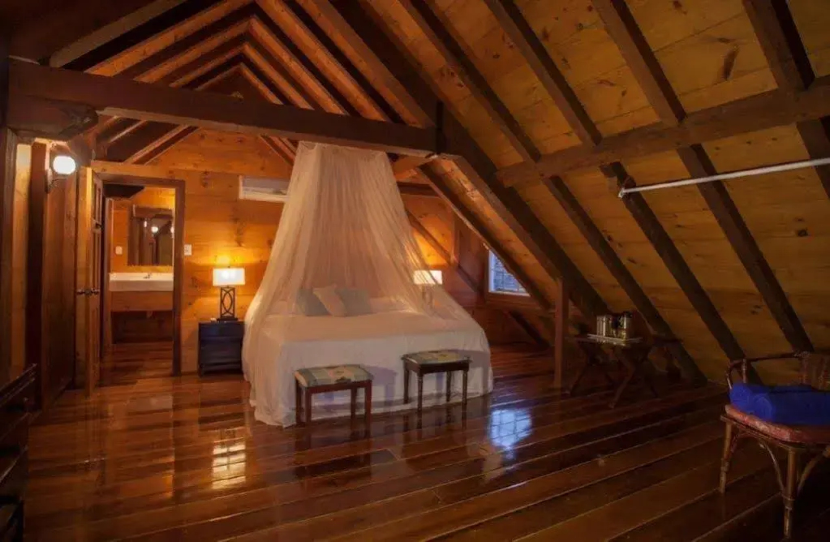 Admiral's Inn and Gunpowder Suites