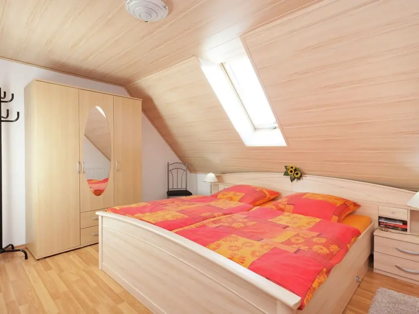 Apartment Near Eisenach With a Separate Entrance and Covered Terrace