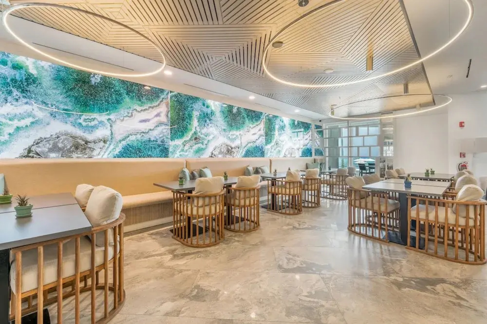 Club Suites at Rum Point