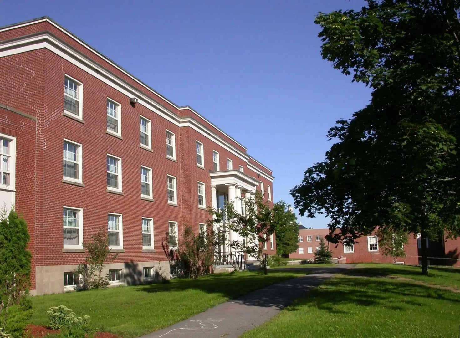 UNB Fredericton Summer Hotel