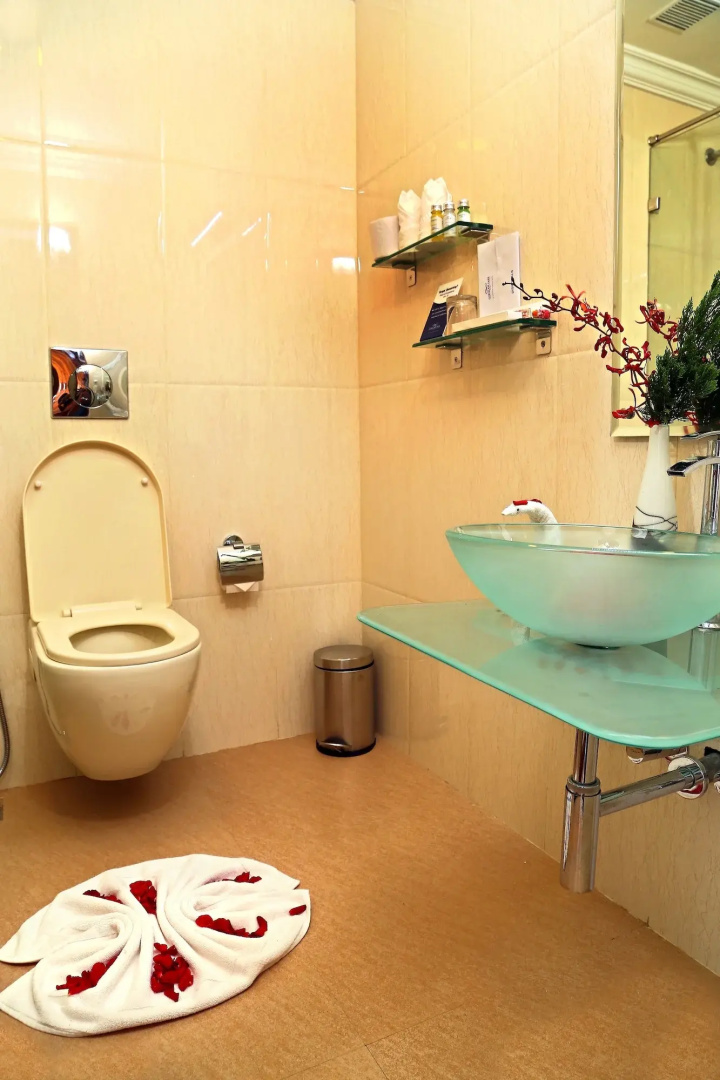 Gokulam Park Hotel & Convention Centre
