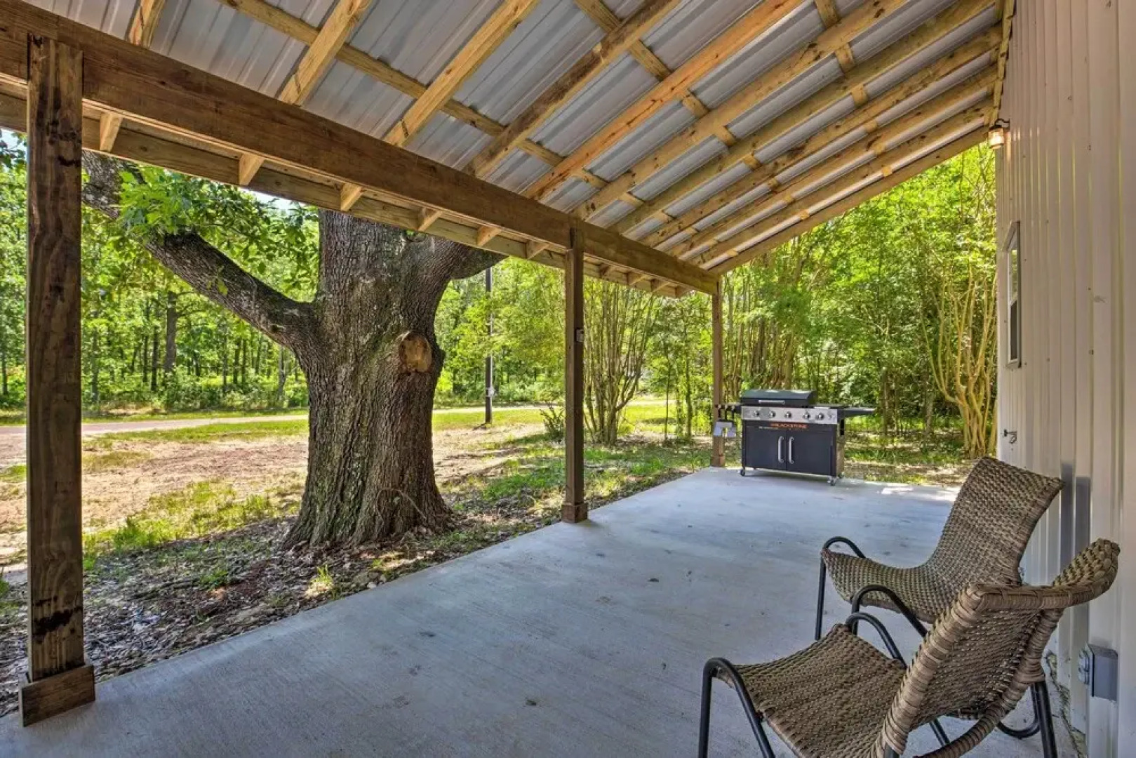 Secluded Home w/ Gas Grill, 3 Mi to Boating!