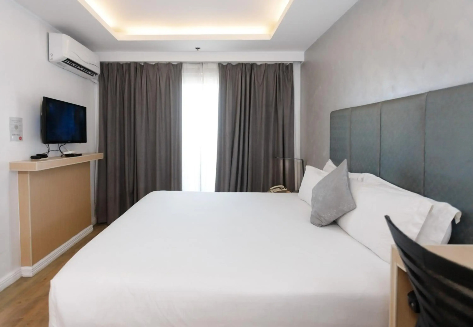 Regency Grand Suites