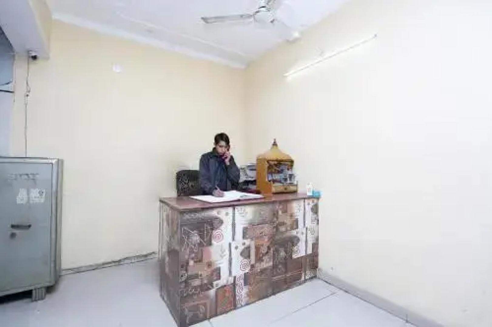 OYO 28411 Taj Guest House