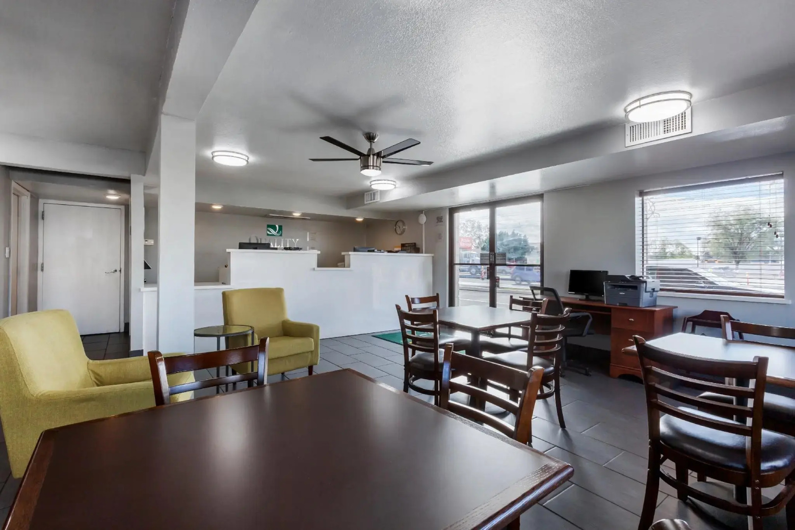 Quality Inn & Suites near Downtown Mesa