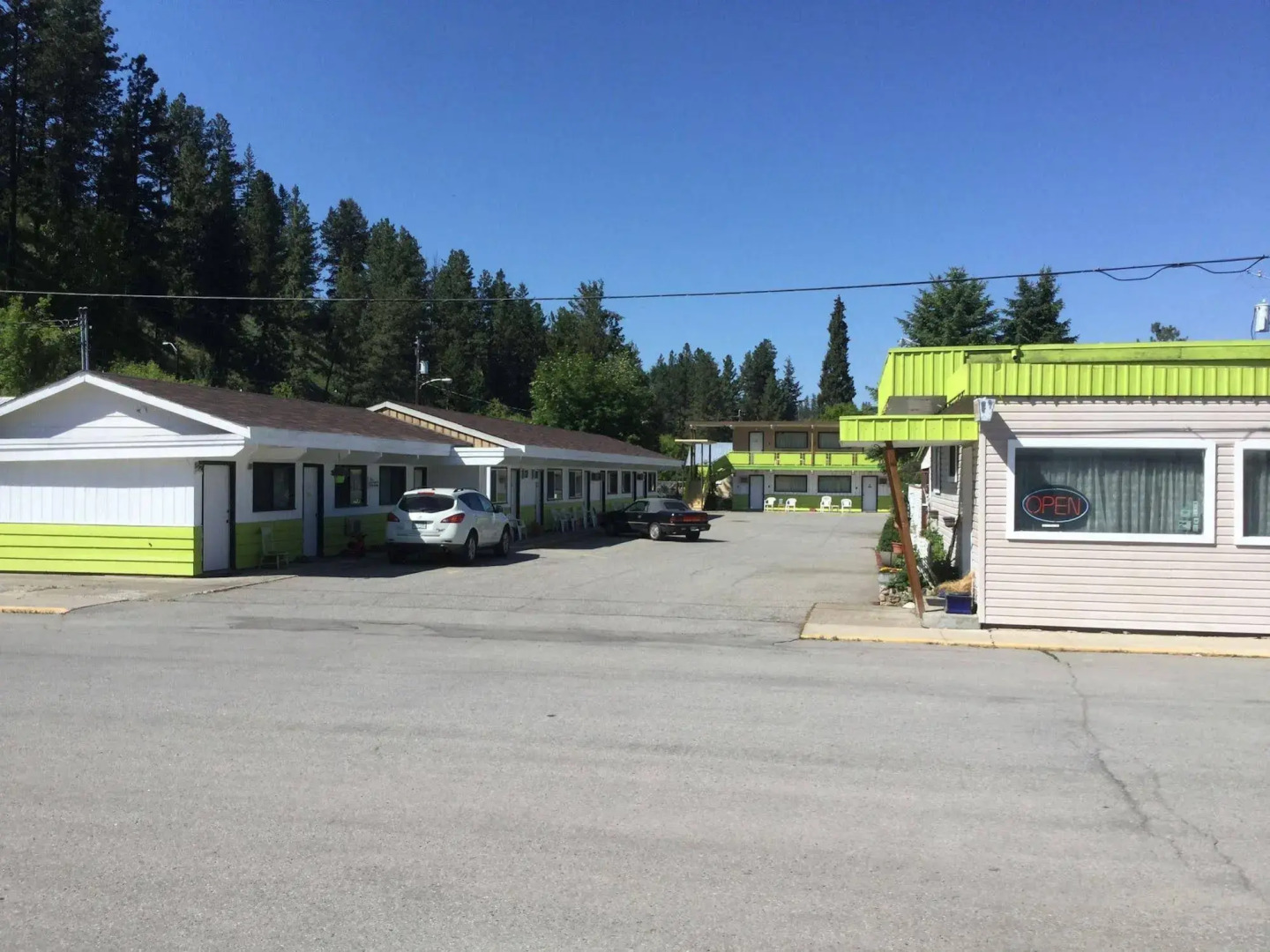 Cedars Motel