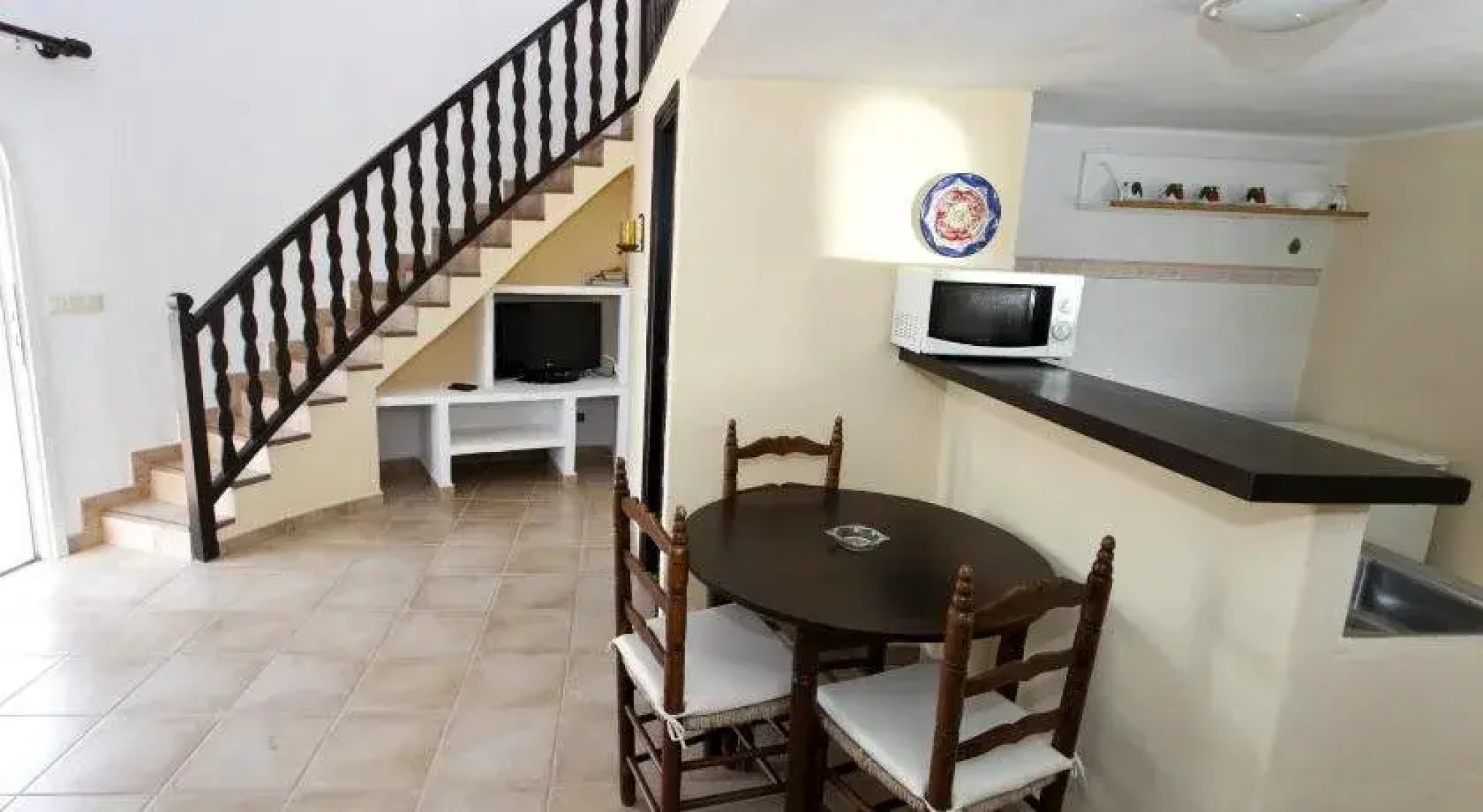 Calador Studios & Apartments