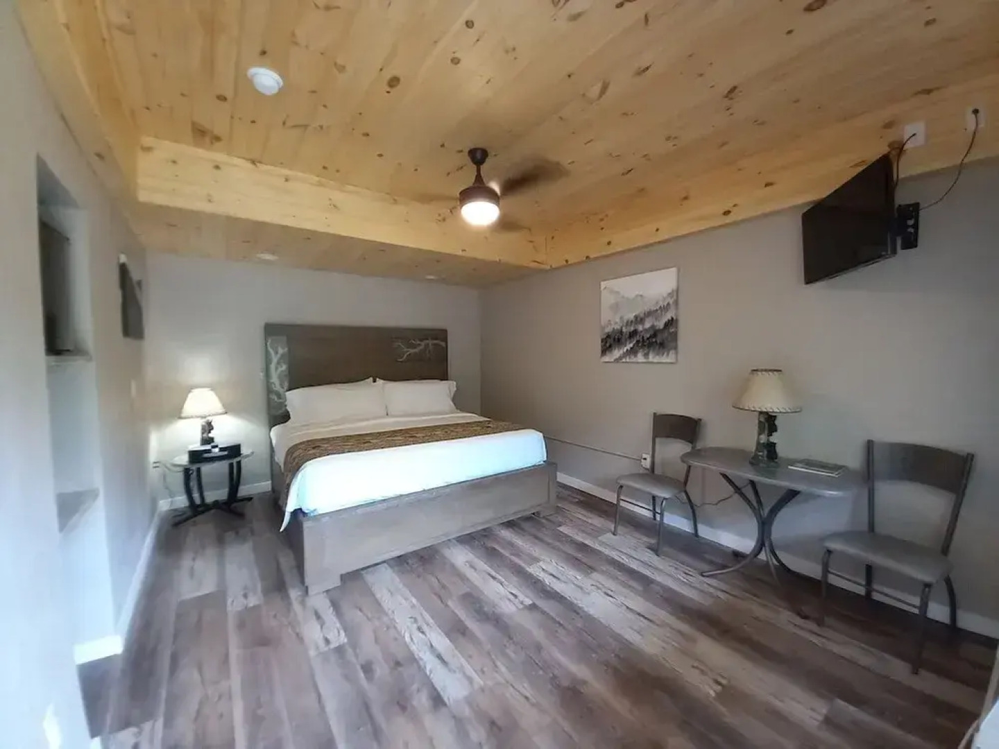 The Carter Lodge On The River