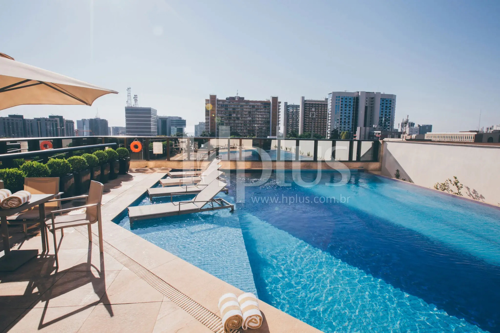 Cullinan Hplus Premium