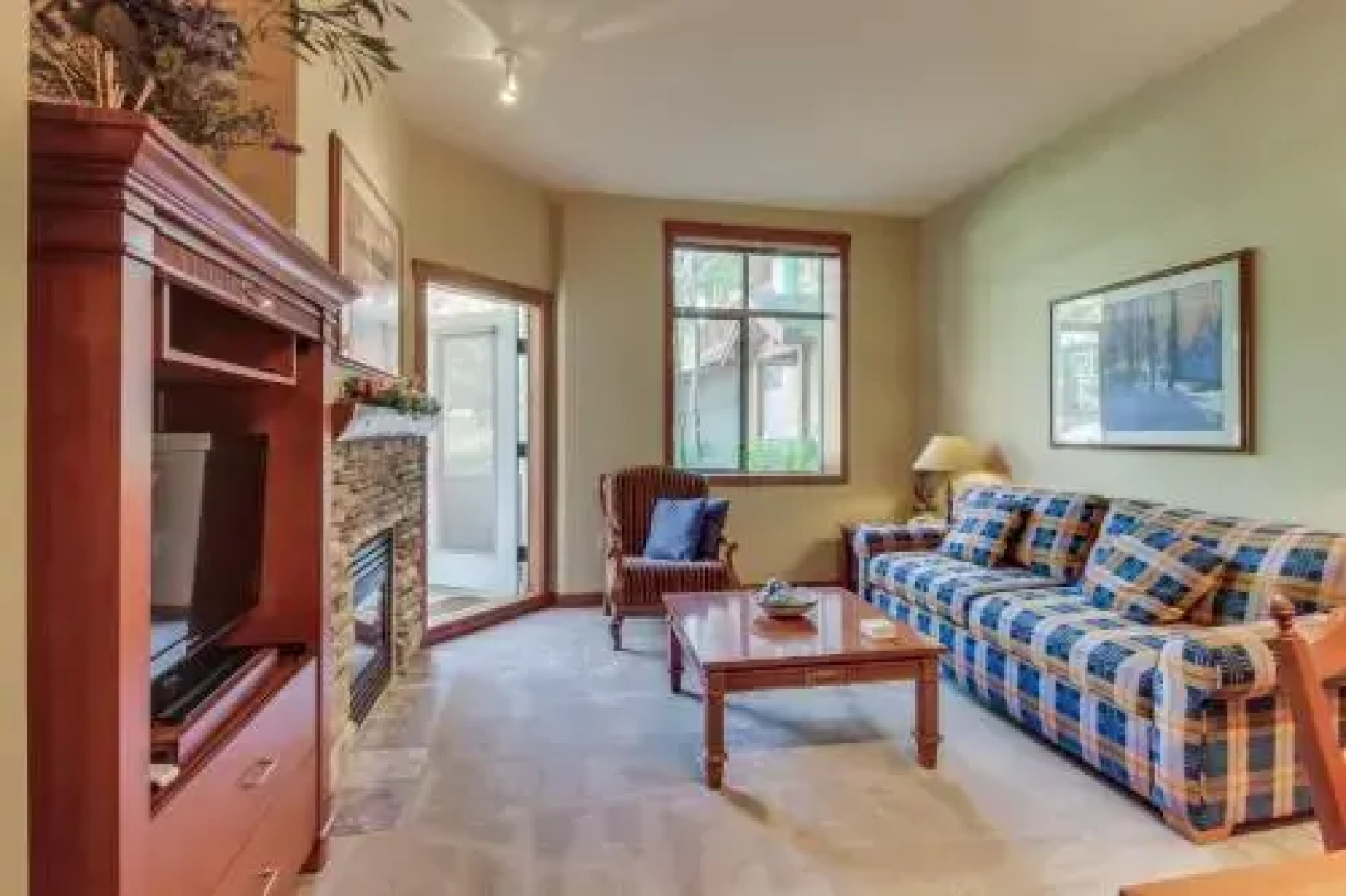 Powderhorn Lodge 107: Columbine Suite