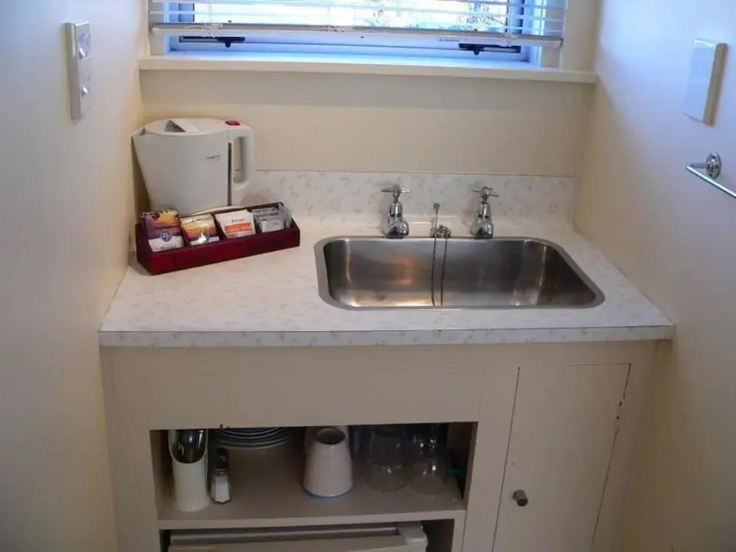 Coachmans Inn Motor Lodge