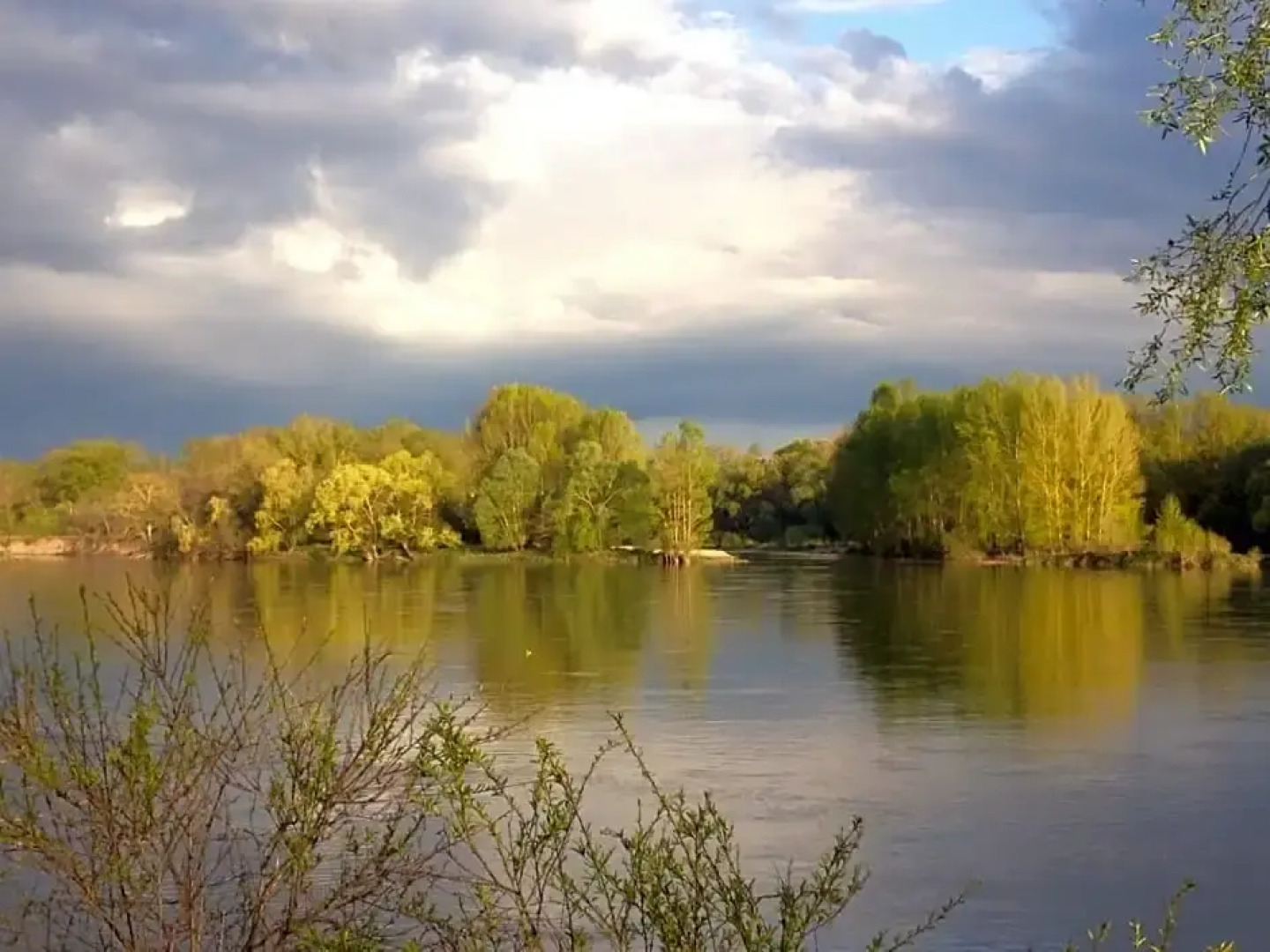 Les Troglos de la Tufolière