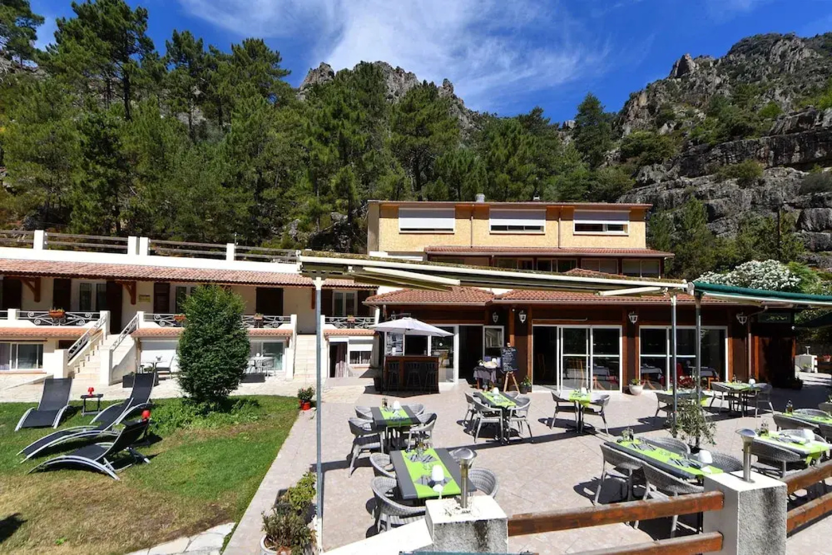 Hôtel Arena Restaurant Le Refuge