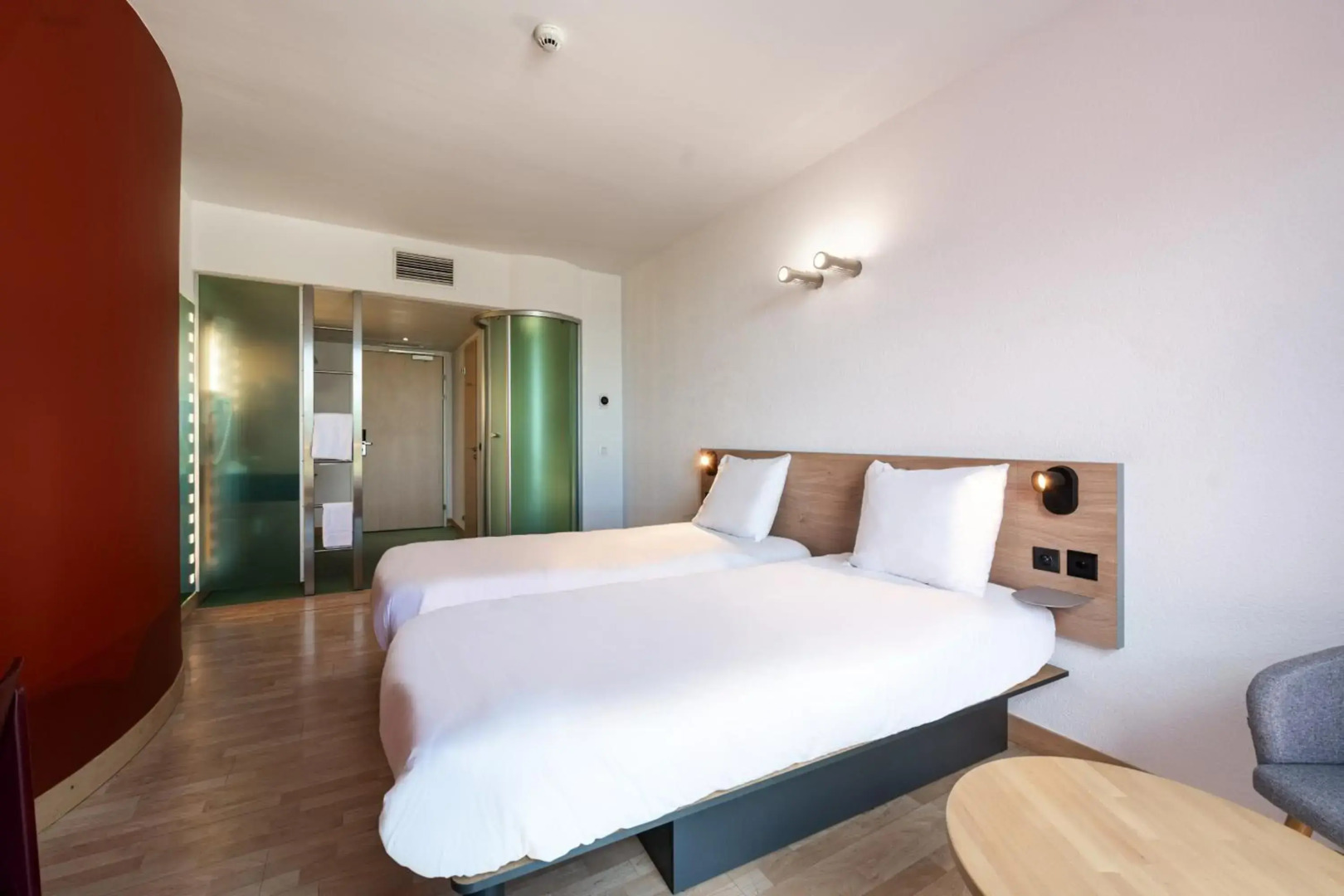 B&B Hotel Lully 3 Lakes