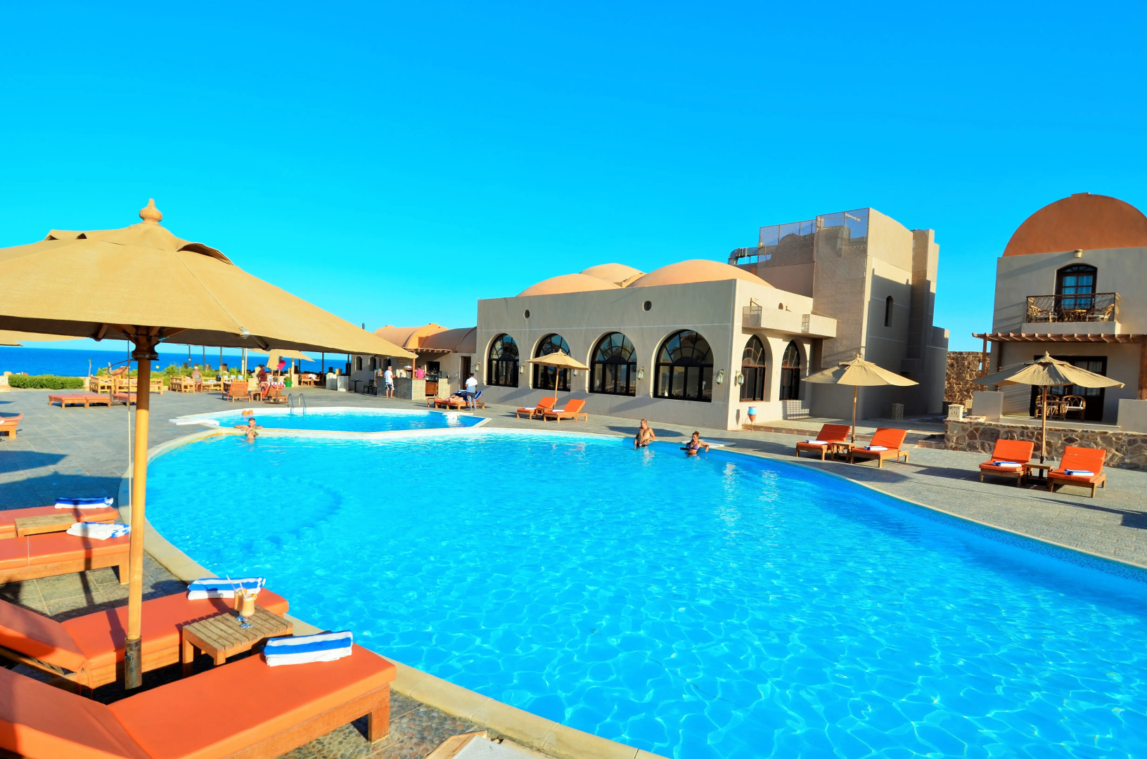 Rohanou Beach Resort