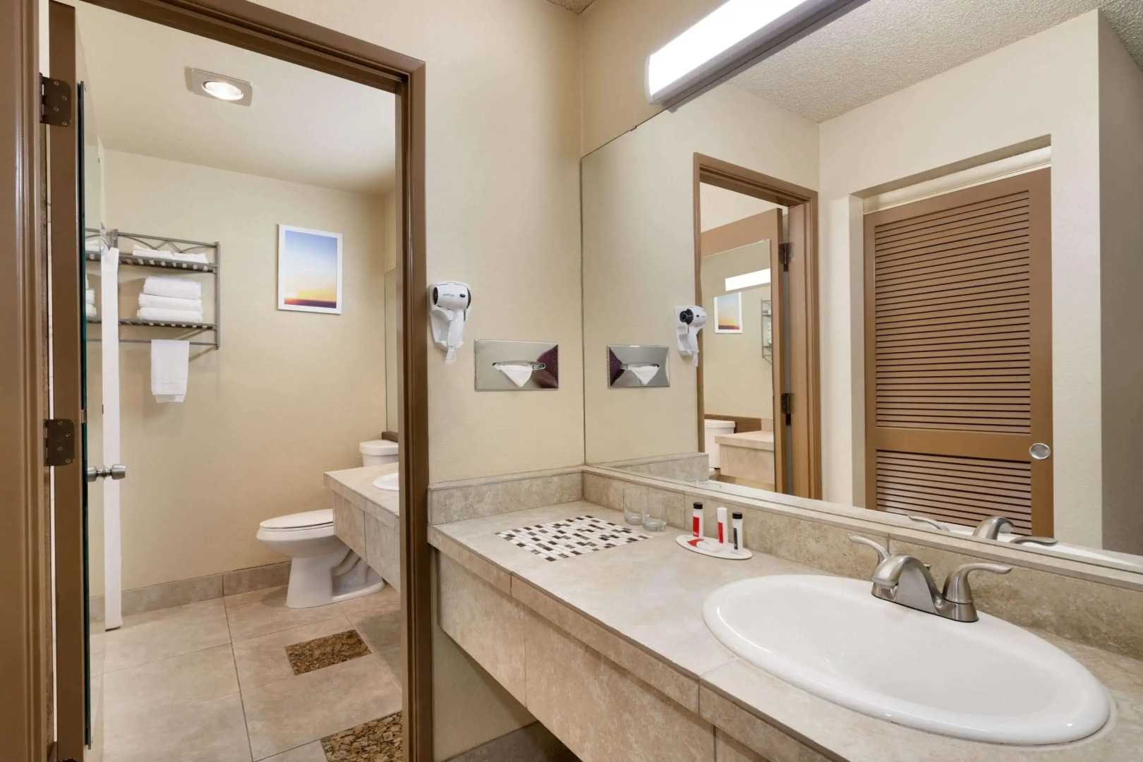 Days Inn by Wyndham Bend