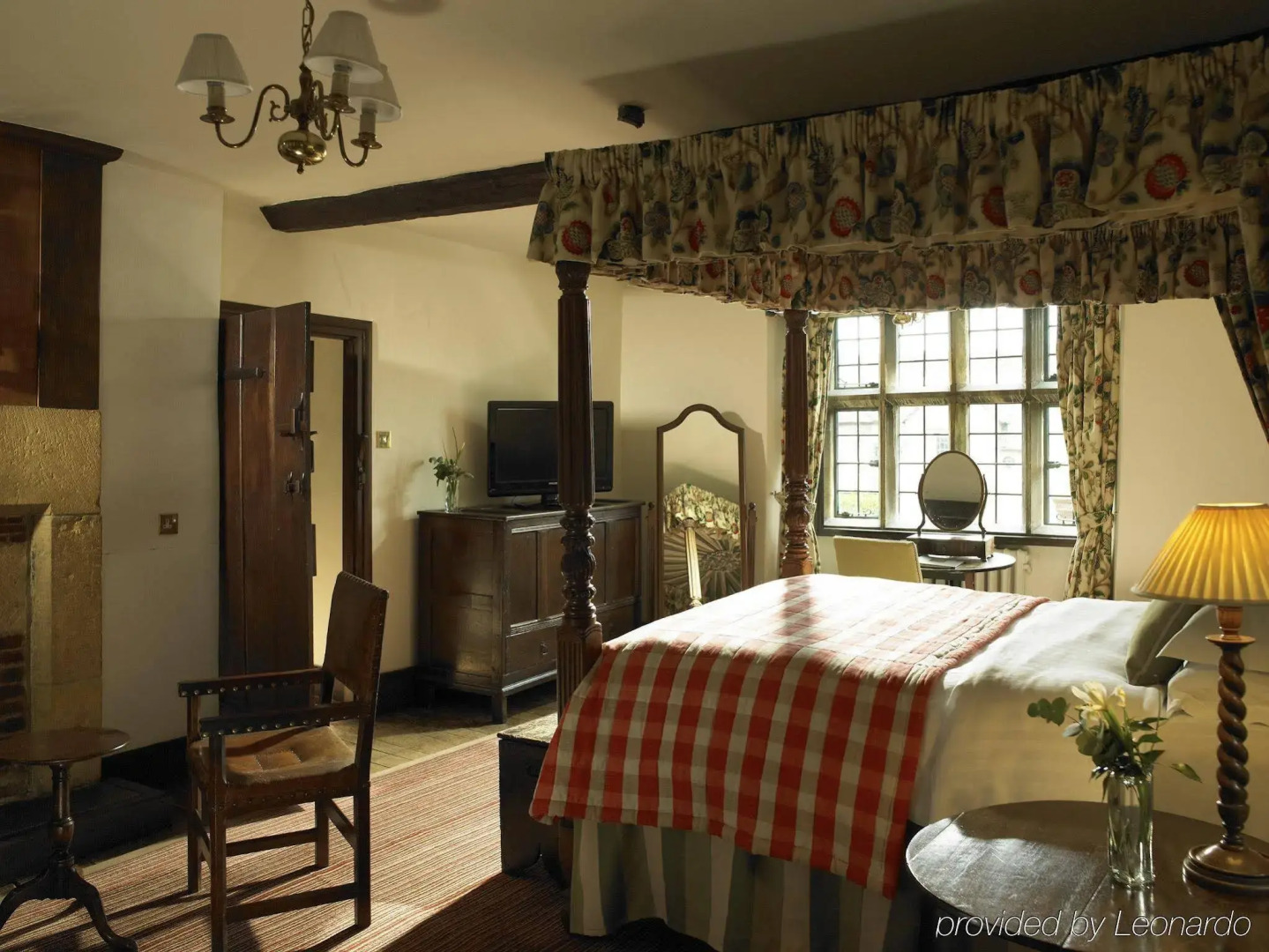 The Lygon Arms - an Iconic Luxury Hotel