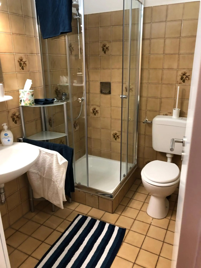 1 Zimmer Appartment, OG rechts, 108 A