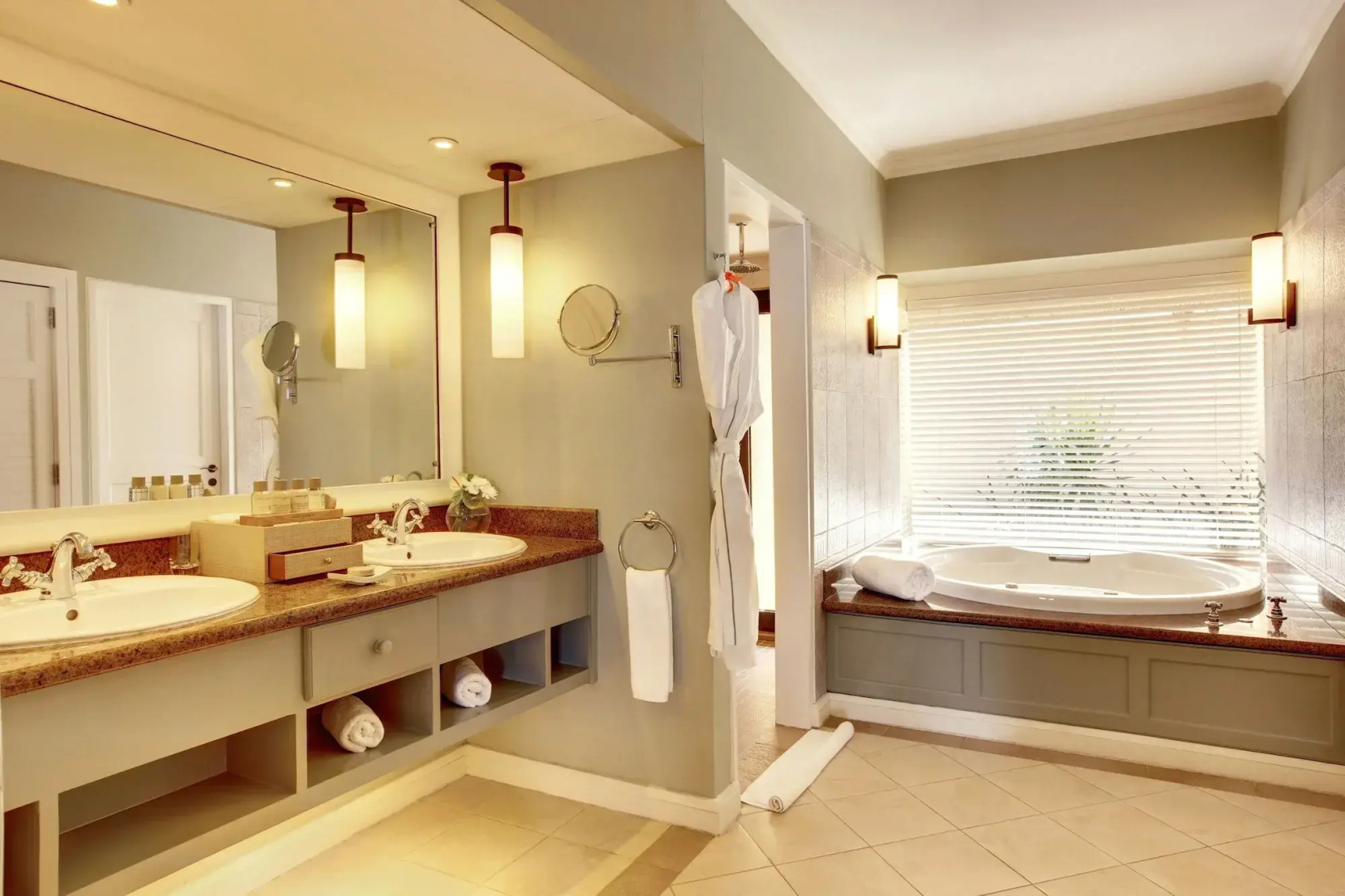 OUTRIGGER Mauritius Beach Resort