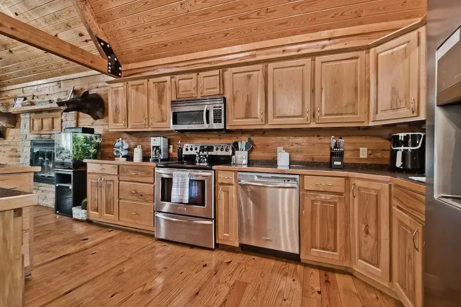 Lake Forest Luxury Log Cabins