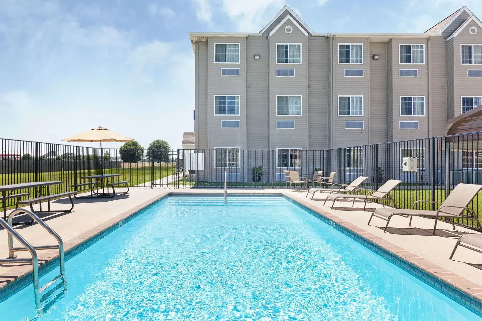 Studio 6 Suites - Breaux Bridge, La