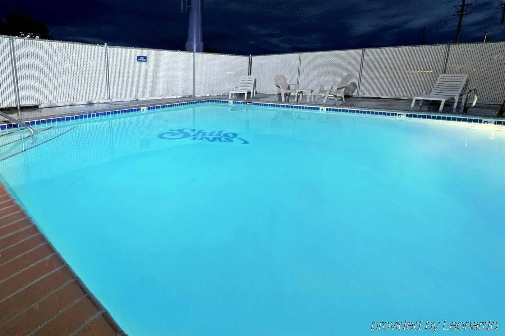 Nampa Inn & Suites