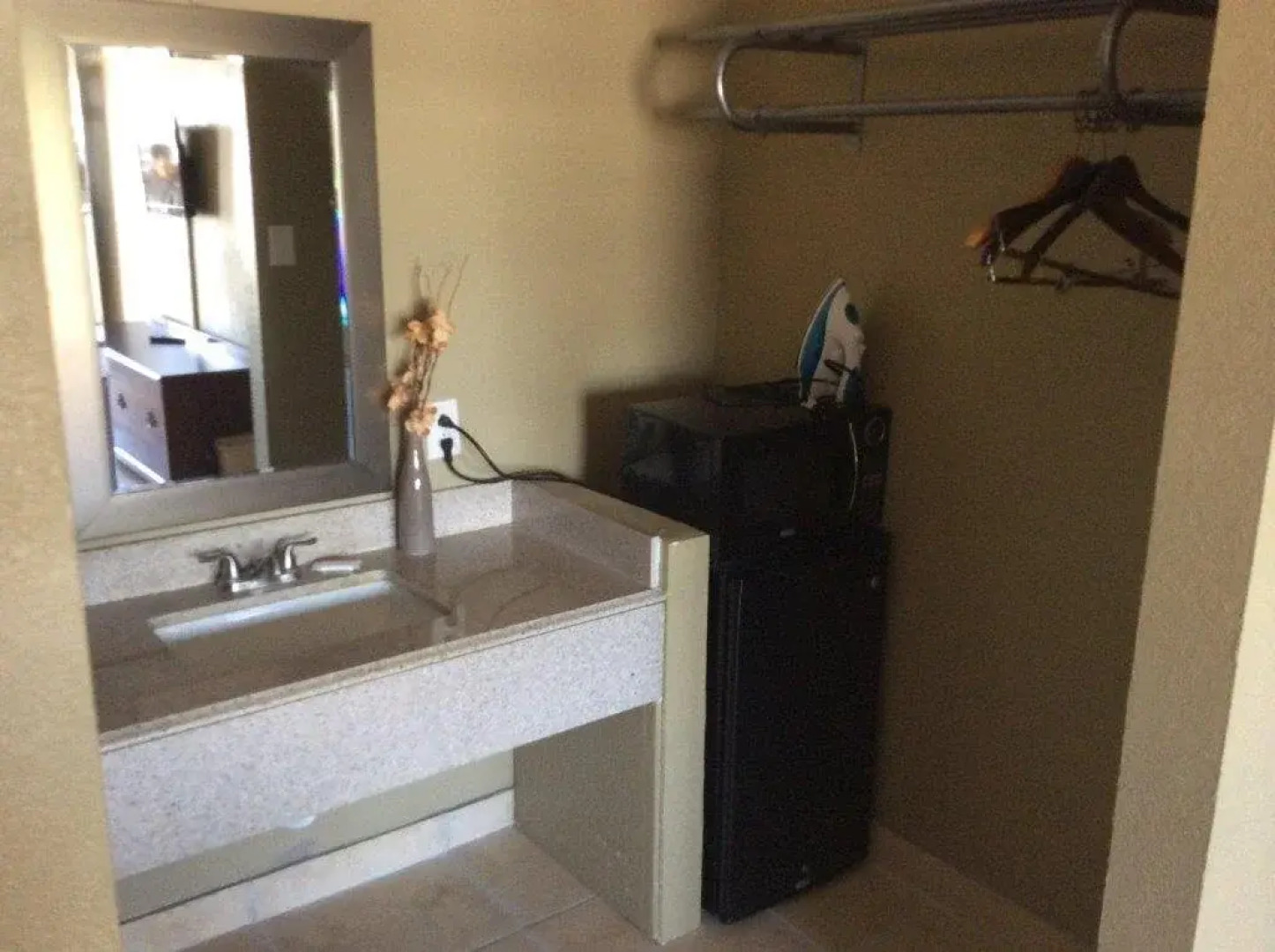 Woodfield Inn & Suites Hotel O, Yoakum TX 111