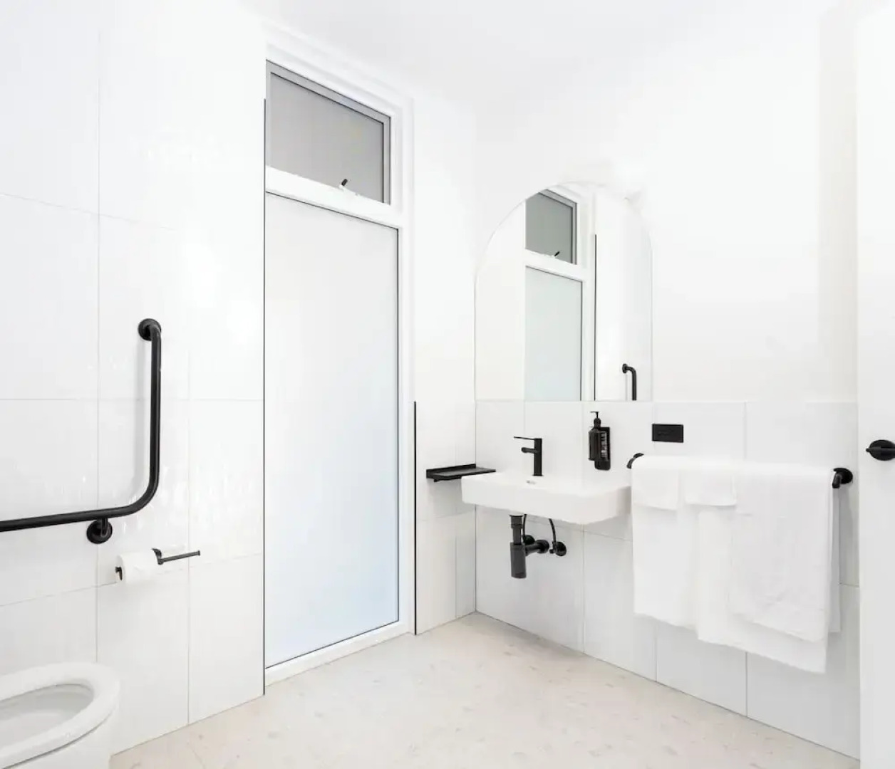 Clare Hillside Apartments