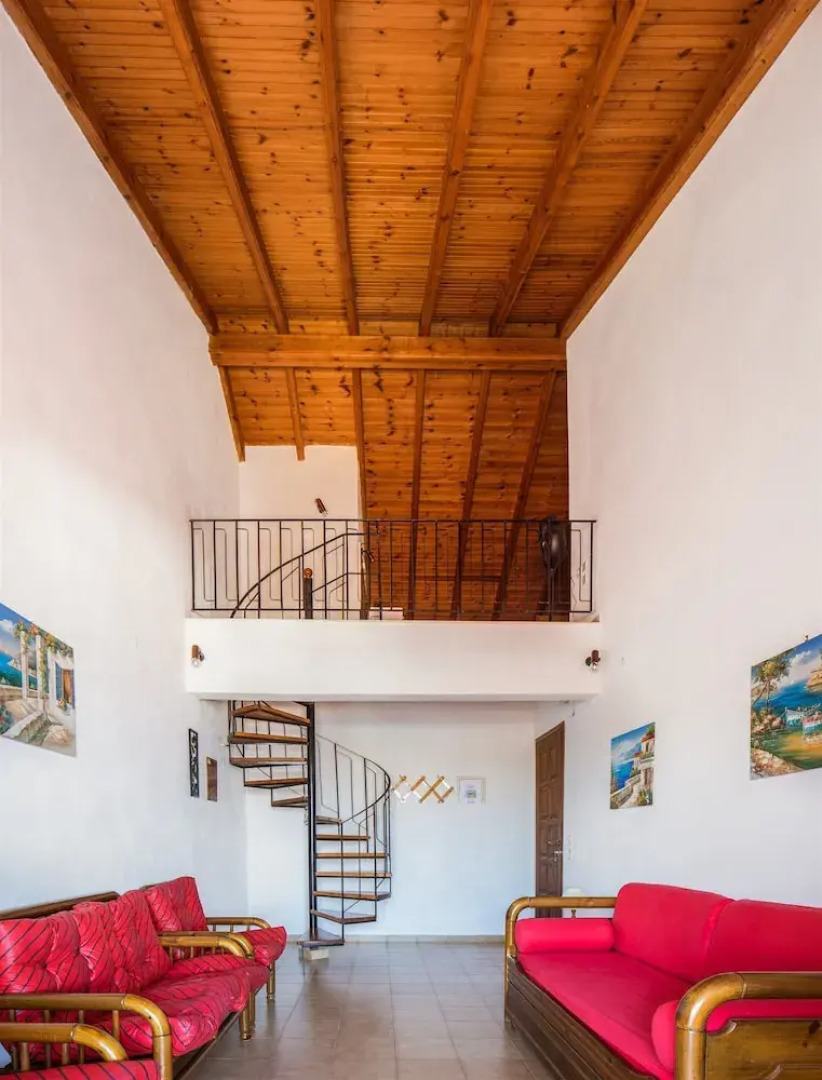 Villa Perris Studios