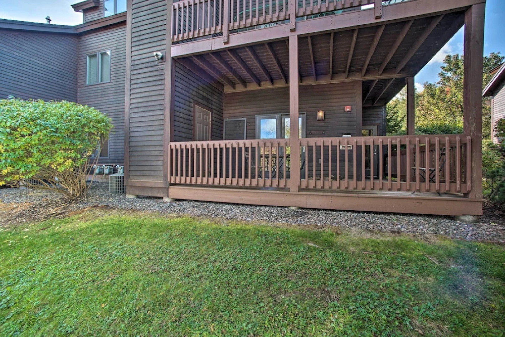Hunter Mountain Ski Retreat - Steps to Lift!