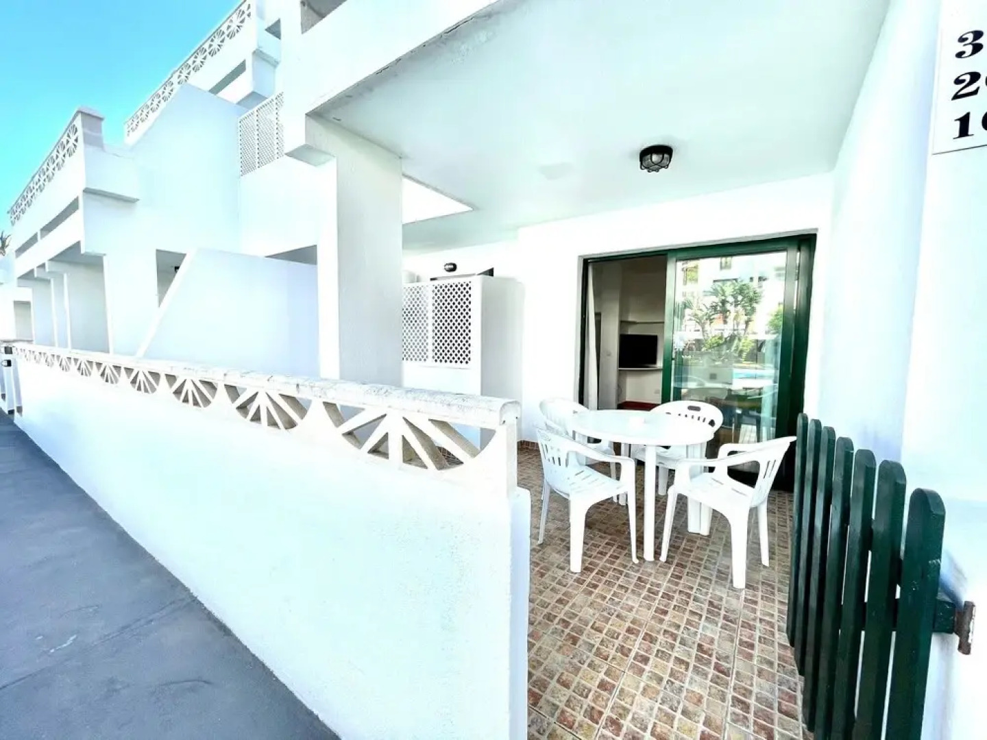 Los Cancajos 2 Bedrooms Close to Beach