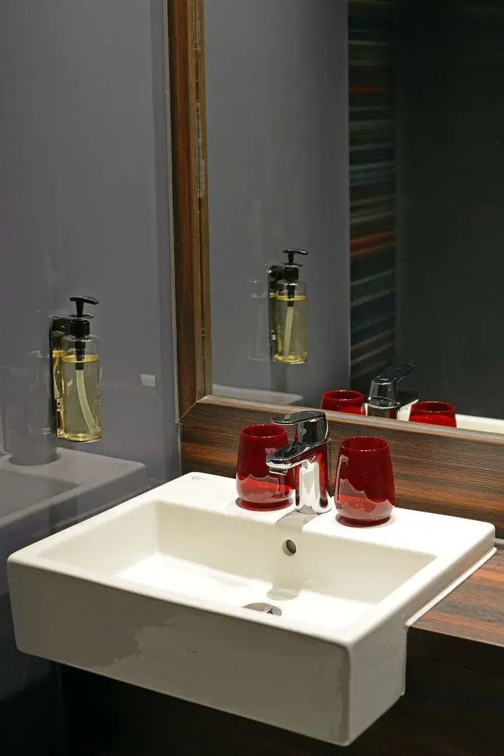 Village Hotel Leeds North