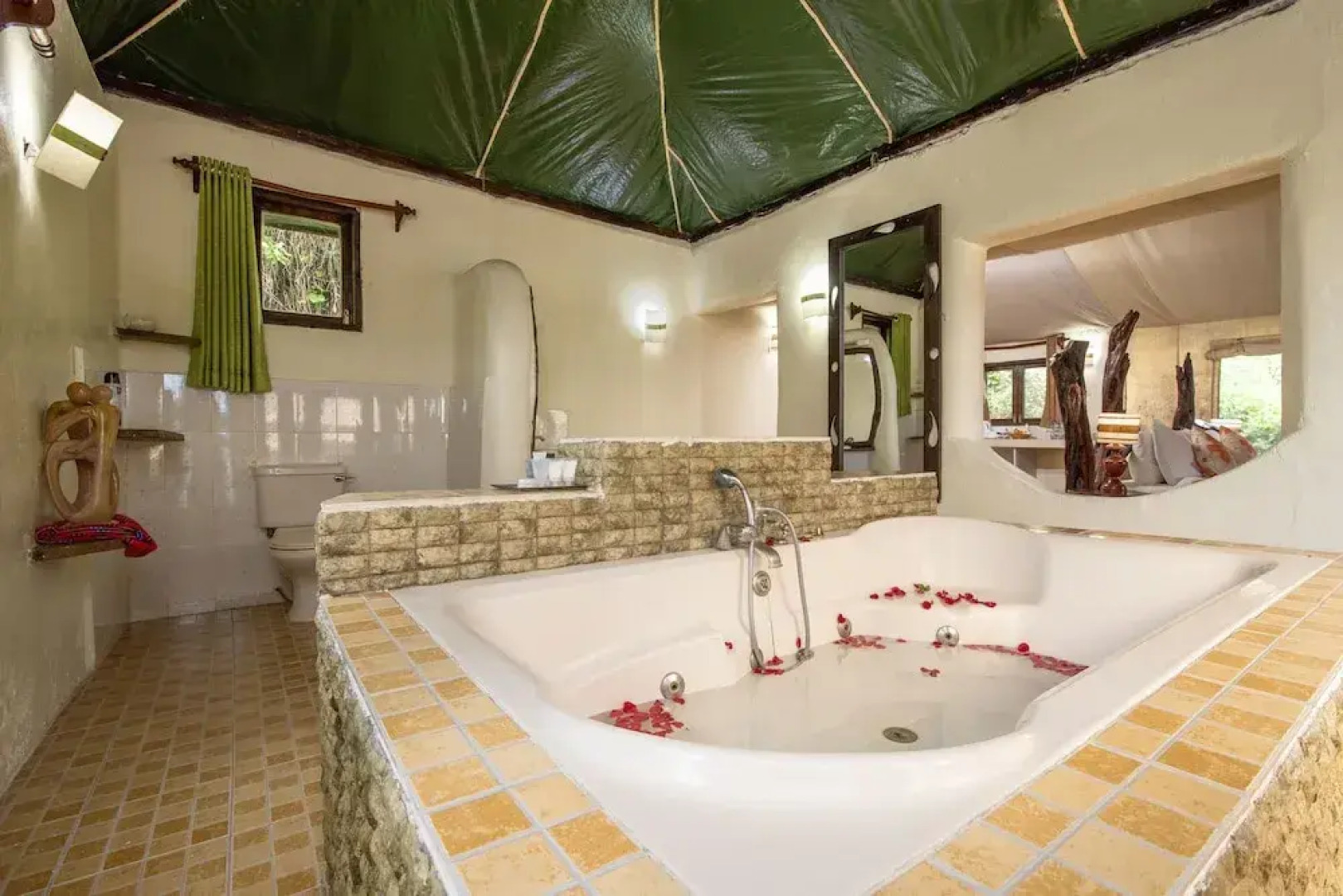 Crater Lake Tented Camp & Game Sanctuary