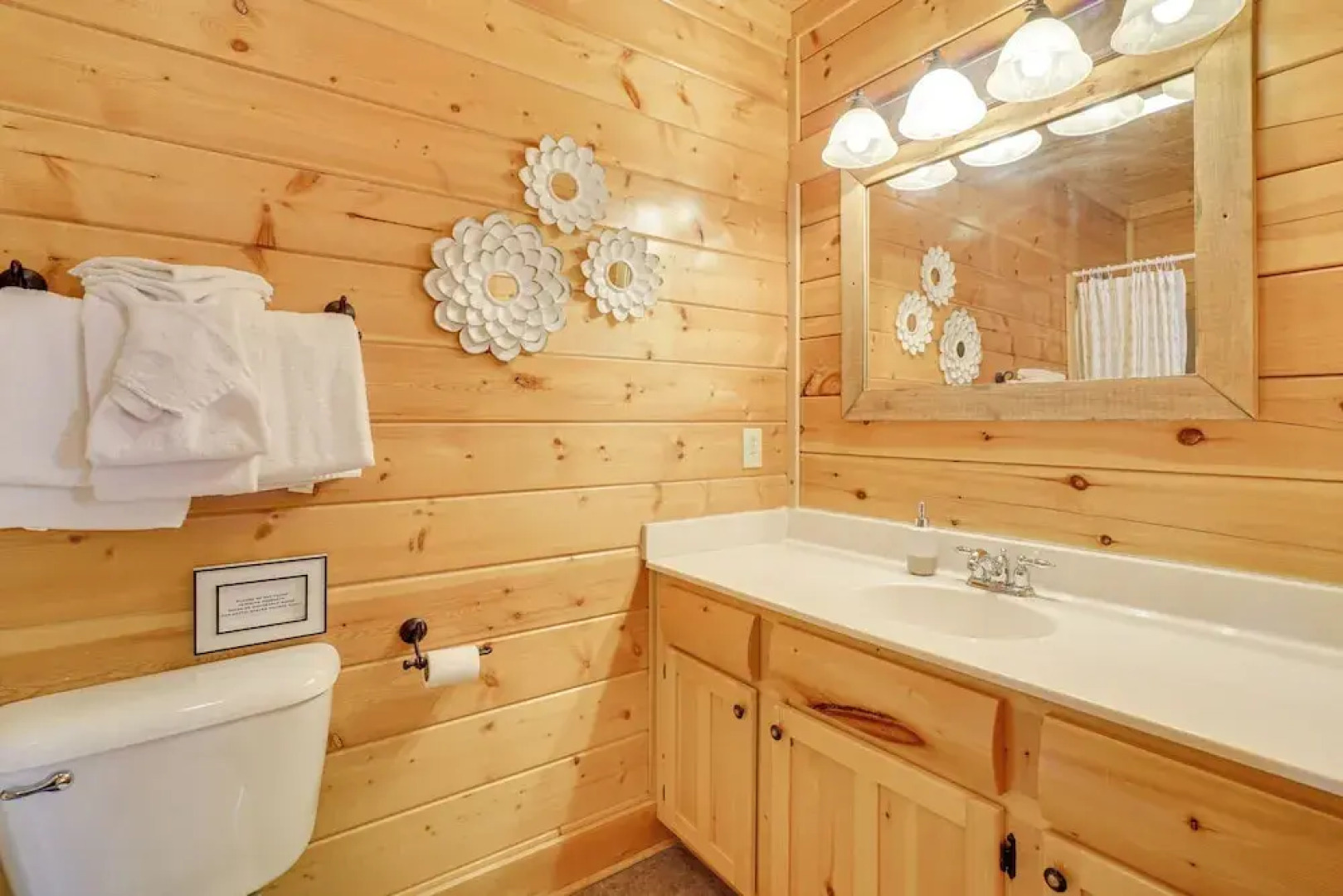 'mountain Dreams' Cabin: Hot Tub, Sauna & Views!