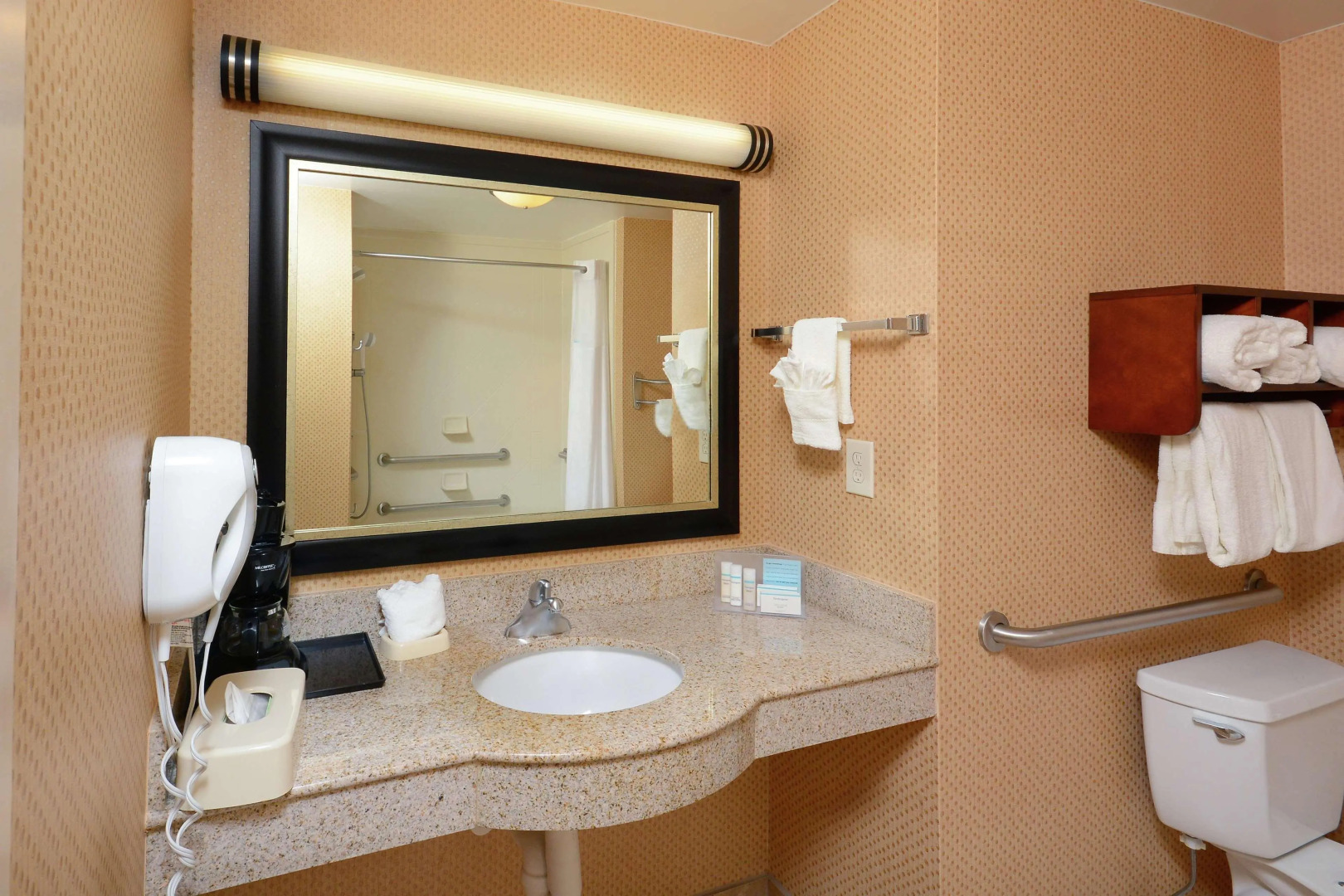 Hampton Inn & Suites Huntersville