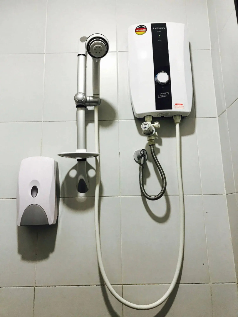 OYO 383 V3 Hotel Nusajaya